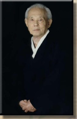 Grand Master HWANG KEE